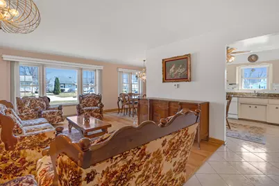 2054 Birch Street, Des Plaines, IL 60018 - Photo 6