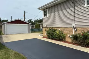 2054 Birch St, Des Plaines, IL 60018 - Photo 24