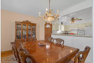 2054 Birch Street, Des Plaines, IL 60018 - Photo 12