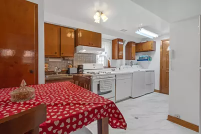 2054 Birch Street, Des Plaines, IL 60018 - Photo 20