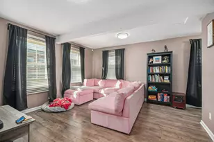 315 North Ave, Sycamore, IL 60178 - Photo 4