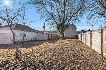 315 North Avenue, Sycamore, IL 60178 - Photo 14