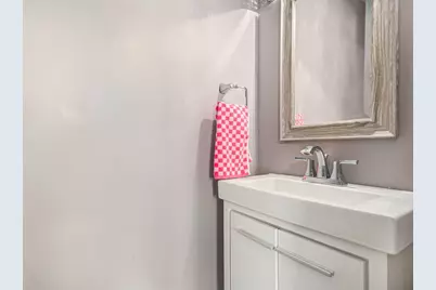 315 North Avenue, Sycamore, IL 60178 - Photo 8