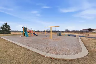 3905 Harmony Dr, Zion, IL 60099 - Photo 40