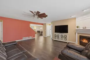 3905 Harmony Dr, Zion, IL 60099 - Photo 8