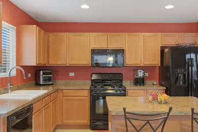 3905 Harmony Drive, Zion, IL 60099 - Photo 12