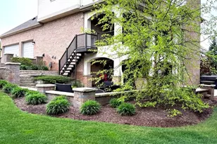 525 Senon Dr, Lemont, IL 60439 - Photo 18