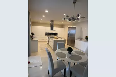 525 Senon Drive, Lemont, IL 60439 - Photo 2