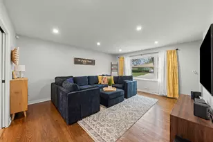 313 N Lombard Ave, Lombard, IL 60148 - Photo 6