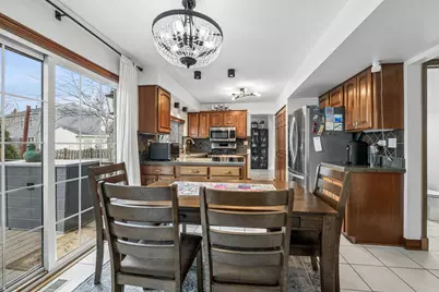 1112 Woodlake Drive, Carol Stream, IL 60188 - Photo 4