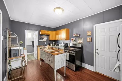 317 W 2nd Street, Momence, IL 60954 - Photo 6