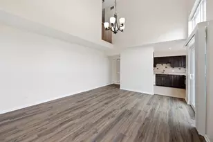 760 E Whispering Oaks Dr, Palatine, IL 60074 - Photo 6