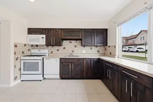 760 E Whispering Oaks Dr, Palatine, IL 60074 - Photo 8