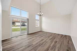 760 E Whispering Oaks Dr, Palatine, IL 60074 - Photo 4