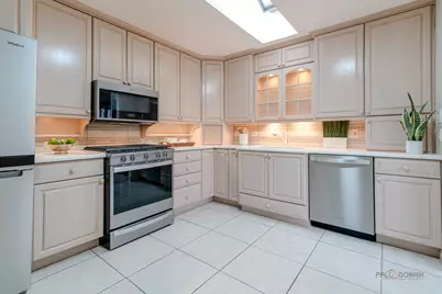 765 Old Mill Grove Road, Lake Zurich, IL 60047 - Photo 12