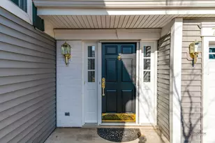 765 Old Mill Grove Rd, Lake Zurich, IL 60047 - Photo 2