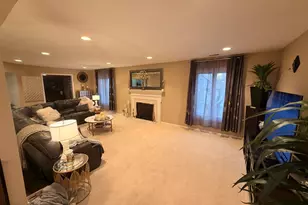 225 Lake Blvd, Buffalo Grove, IL 60089 - Photo 12