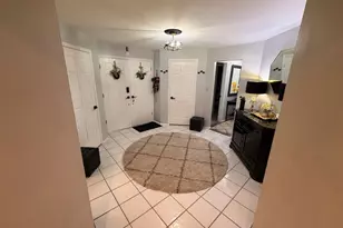 225 Lake Blvd, Buffalo Grove, IL 60089 - Photo 2