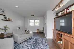 460 Danbury Dr, Carol Stream, IL 60188 - Photo 16