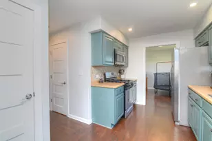 460 Danbury Dr, Carol Stream, IL 60188 - Photo 10