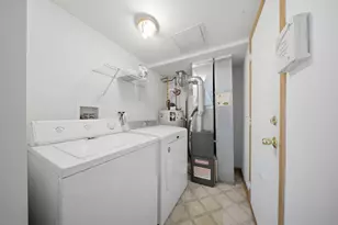 1637 Linden Park Ln, Aurora, IL 60504 - Photo 22