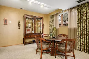 9716 S Kingsbury Ct, Palos Hills, IL 60465 - Photo 26