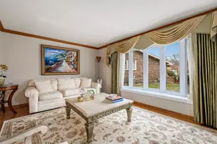 9716 S Kingsbury Ct, Palos Hills, IL 60465 - Photo 4