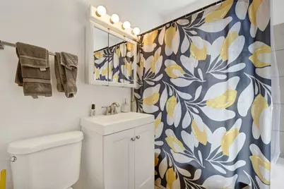 3135 N Clifton Avenue #2, Chicago, IL 60657 - Photo 12