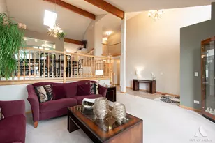 571 N Veterans Pkwy, Addison, IL 60101 - Photo 6