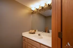 571 N Veterans Pkwy, Addison, IL 60101 - Photo 18
