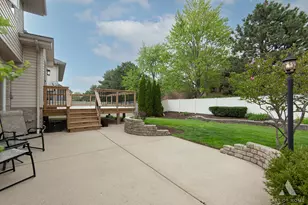 571 N Veterans Pkwy, Addison, IL 60101 - Photo 36