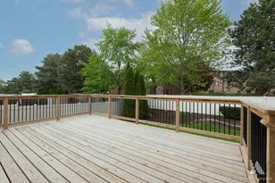 571 N Veterans Pkwy, Addison, IL 60101 - Photo 38