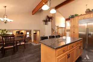 571 N Veterans Pkwy, Addison, IL 60101 - Photo 16
