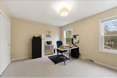 635 Kingsbury Court, Batavia, IL 60510 - Photo 28