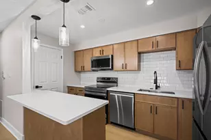 705 W Central Ave, Mount Prospect, IL 60056 - Photo 6