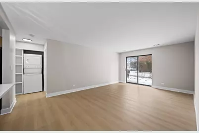 705 W Central Avenue #A8, Mount Prospect, IL 60056 - Photo 2