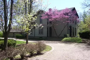 1301 S Batavia Ave, Geneva, IL 60134 - Photo 2