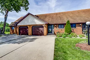 479 Fairview Dr, Manhattan, IL 60442 - Photo 1