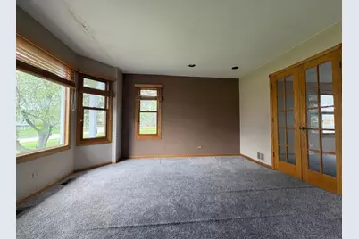 37211 N Sistina Avenue, Lake Villa, IL 60046 - Photo 2