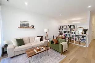 4513 N Clark St, Chicago, IL 60640 - Photo 2