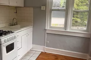 1155 N Saint Johns Ave, Highland Park, IL 60035 - Photo 4