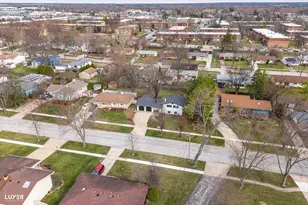 600 Baxter Ln, Hoffman Estates, IL 60169 - Photo 36