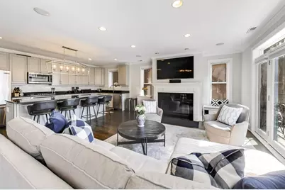 714 W Melrose Street #2E, Chicago, IL 60657 - Photo 4