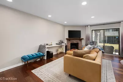 1147 Middlebury Lane #B1, Wheeling, IL 60090 - Photo 4