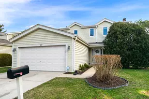 705 Ascot Ct, Hoffman Estates, IL 60169 - Photo 1
