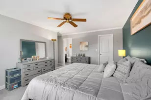 705 Ascot Ct, Hoffman Estates, IL 60169 - Photo 10