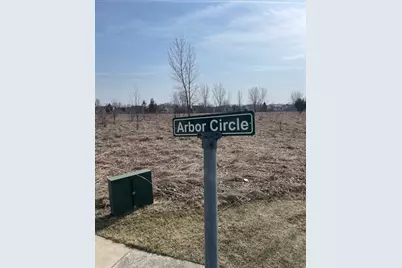 1055 E Grand Avenue, Lindenhurst, IL 60046 - Photo 8