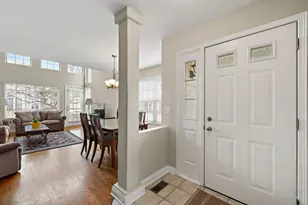 649 Mulberry Dr, Prospect Heights, IL 60070 - Photo 2