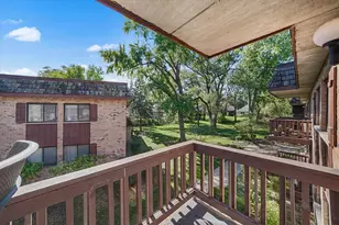 7920 Woodglen Ln, Downers Grove, IL 60516 - Photo 16