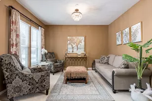 908 Blue Ridge Dr, Streamwood, IL 60107 - Photo 4